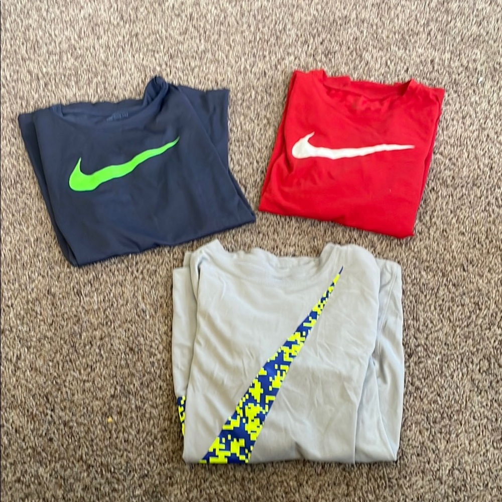 Nike Kids Graphic T-Shirts - Red, Navy, and Gray